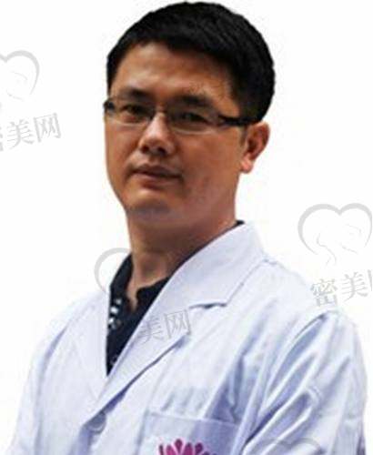 成都悦好整形医院周斌做自体脂肪丰胸怎么样?