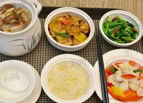 月子餐