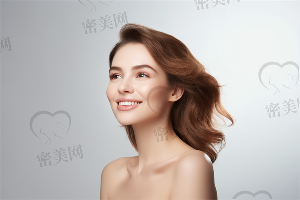 杨艺副主丨任医师