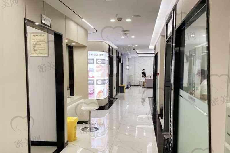 【重庆开州牙博仕口腔门诊部参考价格表：】