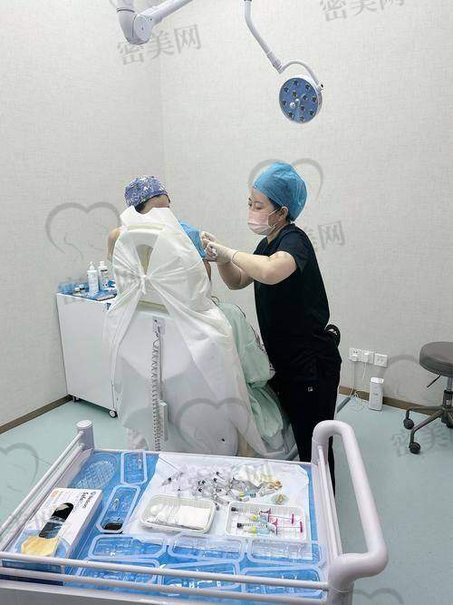 韦瑞莲坐诊医院与预约方式