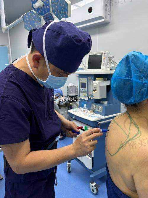 钟伟洪医生怎么预约挂号？