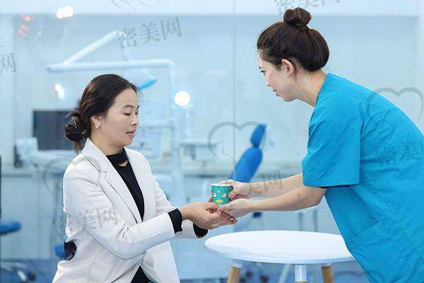 【运城盐湖运中口腔门诊部诊疗设备:】